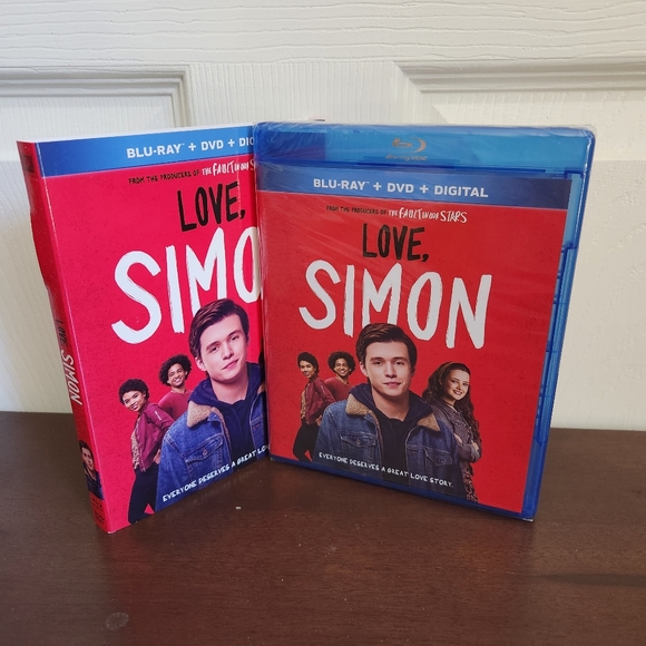 2/$10 Love, Simon on Blu-Ray and DVD 📀 - Picture 3 of 3